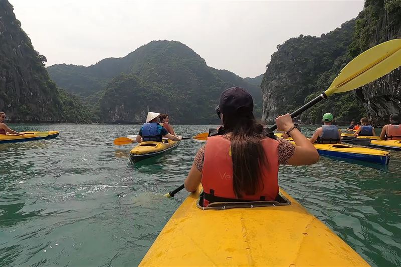  Tour Cát Bà 2 Ngày: Đi bộ rừng nguyên sinh và Chèo thuyền Kayak Vịnh Lan Hạ