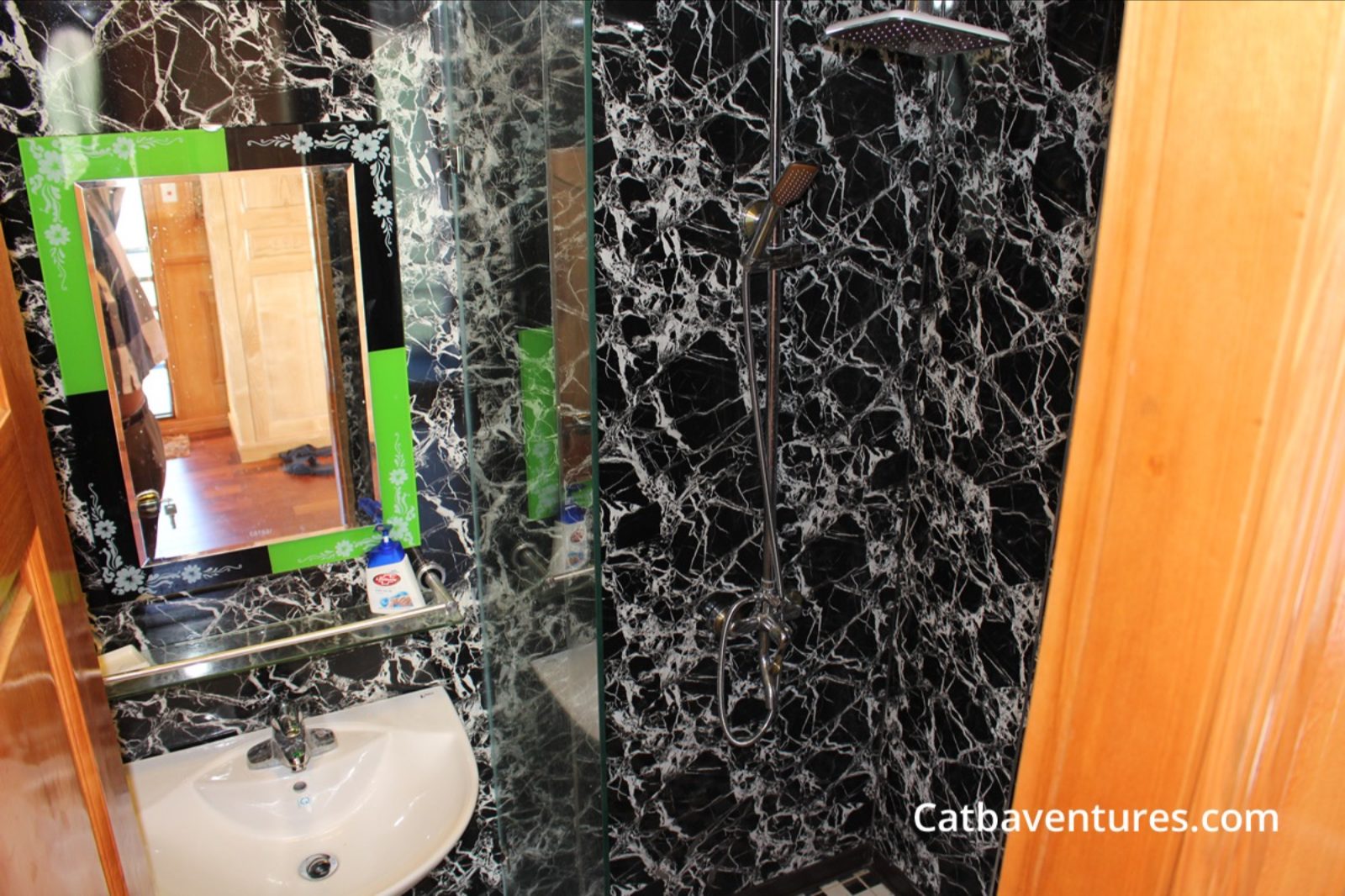 du-thuyen-nhat-anh-001