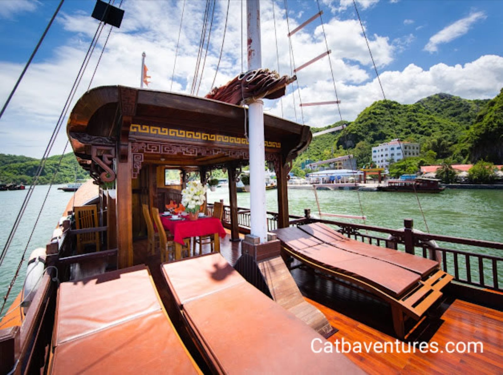 tau-du-lich-dai-duong-06-005