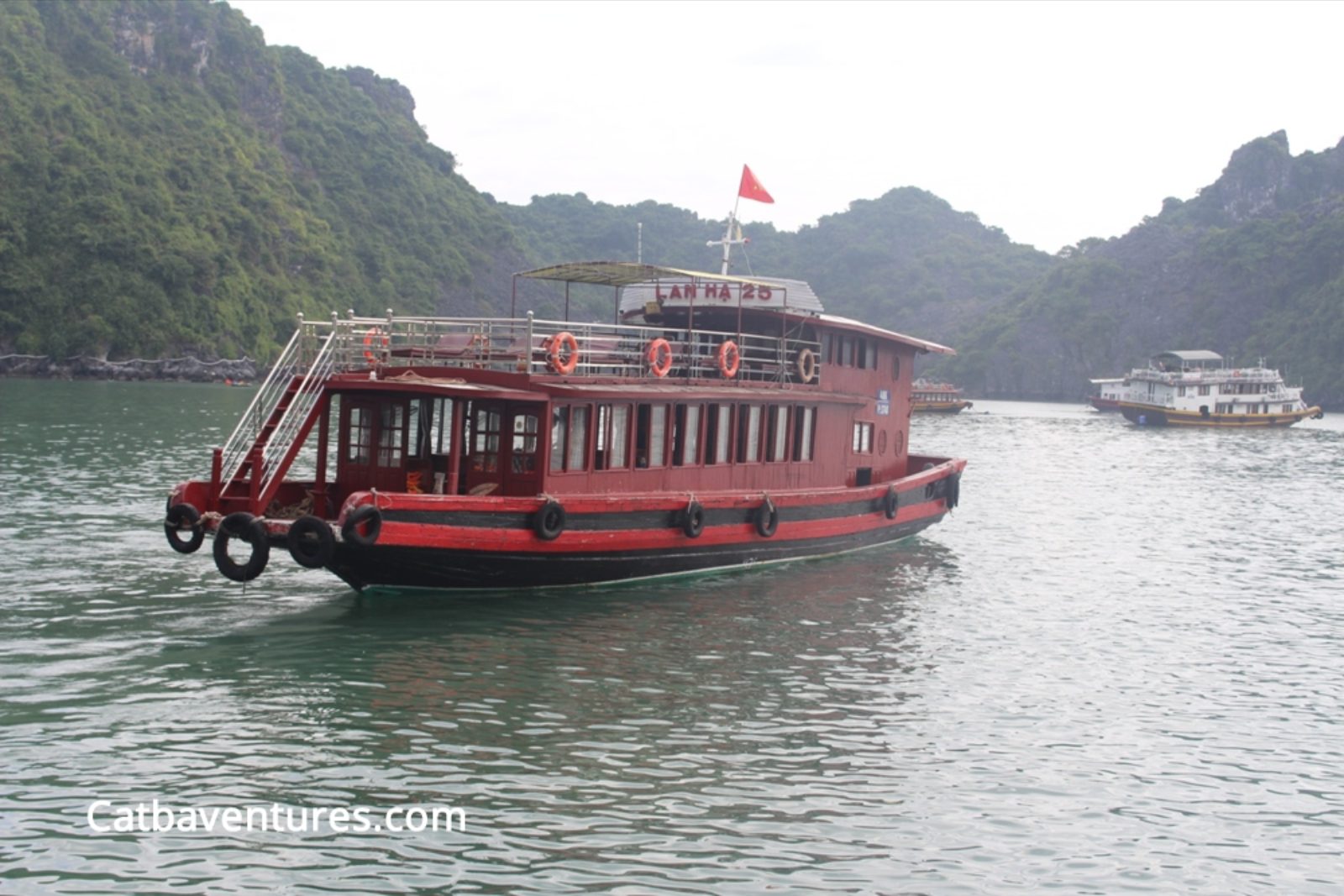 tau-du-lich-lan-ha-25-cat-ba-003