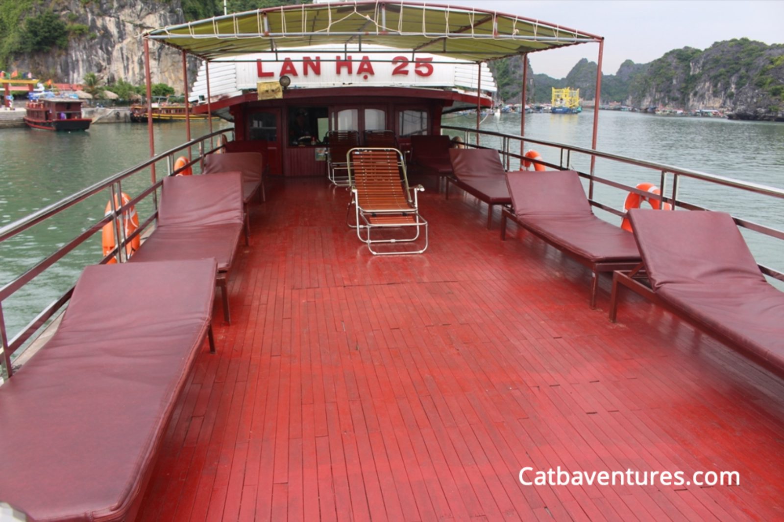 tau-du-lich-lan-ha-25-cat-ba-004