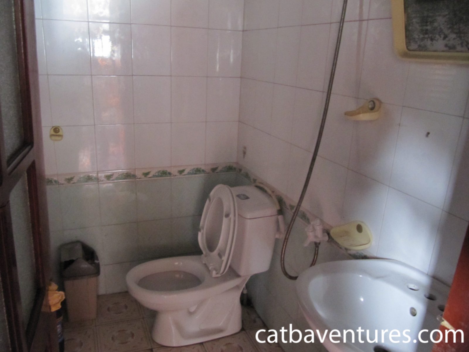 tau-du-lich-lan-ha-25-cat-ba-007